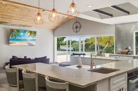 251 NW 104th Avenue Coral Springs FL 33071
