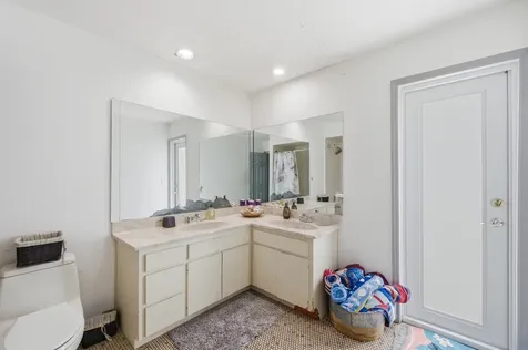 251 NW 104th Avenue Coral Springs FL 33071