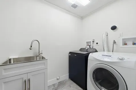 251 NW 104th Avenue Coral Springs FL 33071