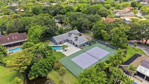 251 NW 104th Avenue Coral Springs FL 33071