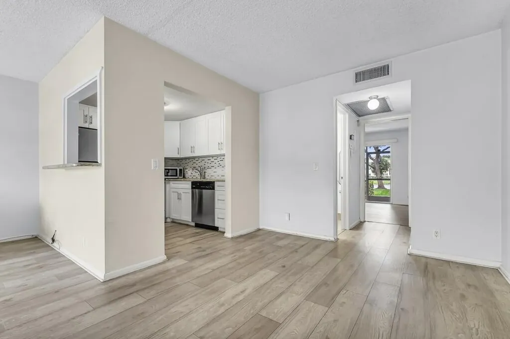 297 Dorset H Boca Raton FL 33434