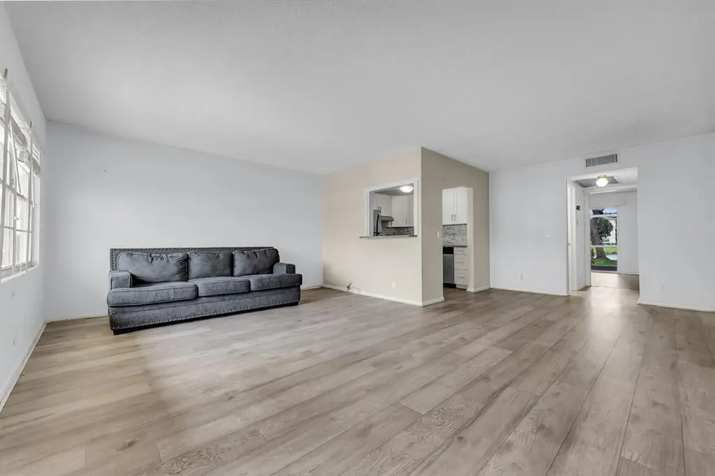297 Dorset H Boca Raton FL 33434