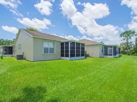 567 NW San Remo Circle Port St Lucie FL 34986
