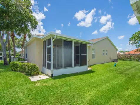 567 NW San Remo Circle Port St Lucie FL 34986