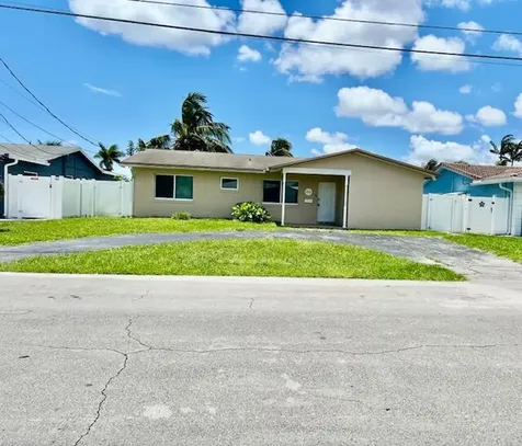 1912 NW 38th Street Oakland Park FL 33309