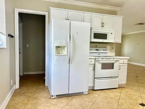 1912 NW 38th Street Oakland Park FL 33309