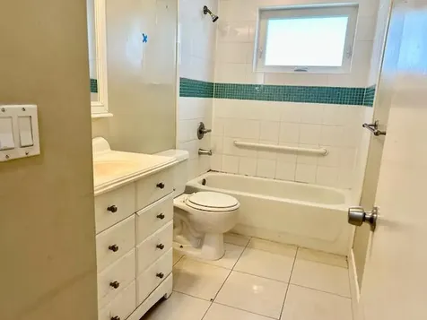 1912 NW 38th Street Oakland Park FL 33309