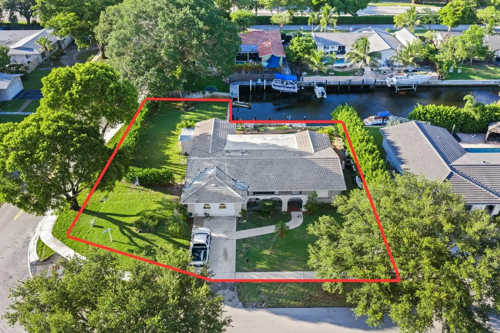 6241 SW 14th Street Plantation FL 33317