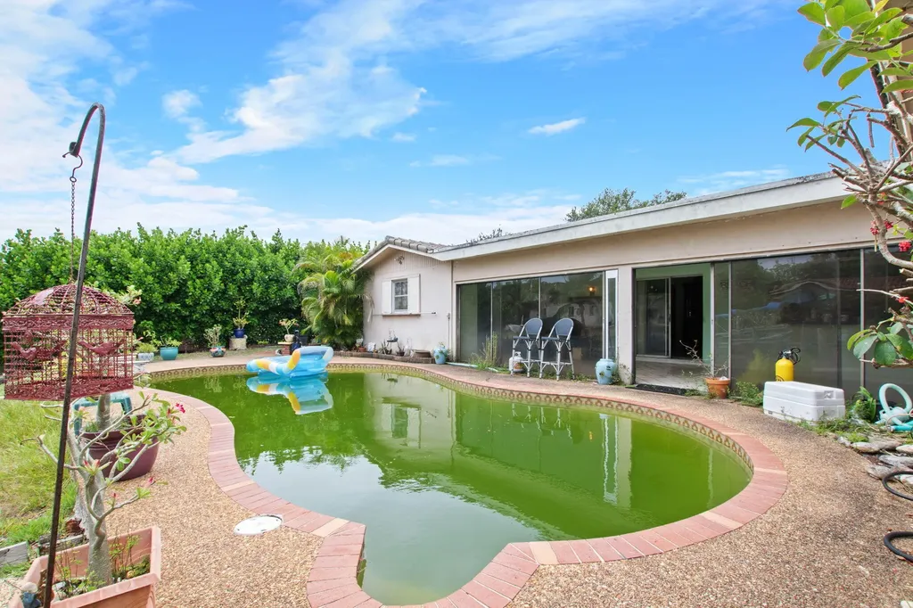 6241 SW 14th Street Plantation FL 33317