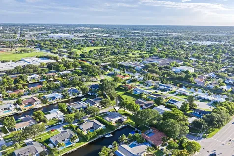 6241 SW 14th Street Plantation FL 33317