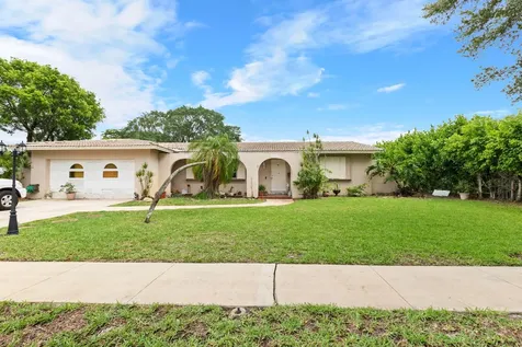6241 SW 14th Street Plantation FL 33317