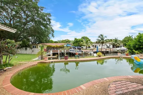 6241 SW 14th Street Plantation FL 33317