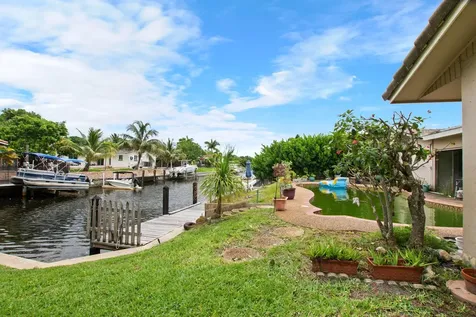 6241 SW 14th Street Plantation FL 33317
