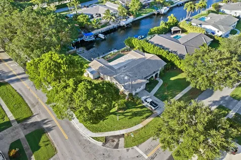 6241 SW 14th Street Plantation FL 33317