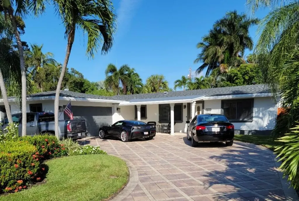 1745 NE 36th Street Oakland Park FL 33334