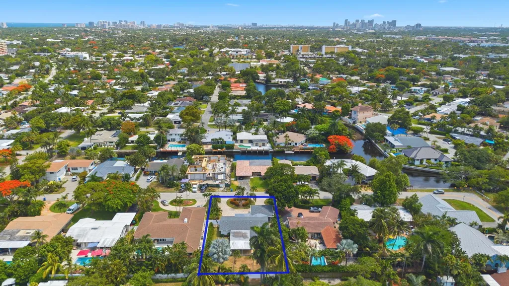 1745 NE 36th Street Oakland Park FL 33334