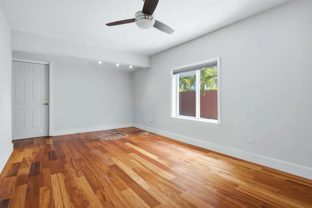 1745 NE 36th Street Oakland Park FL 33334