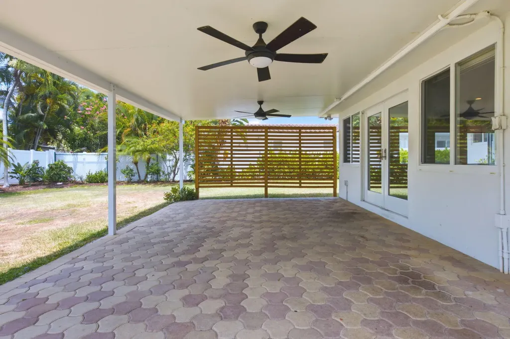 1745 NE 36th Street Oakland Park FL 33334