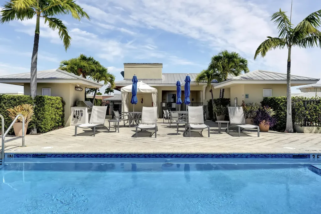 235 NE 1st Street Delray Beach FL 33444