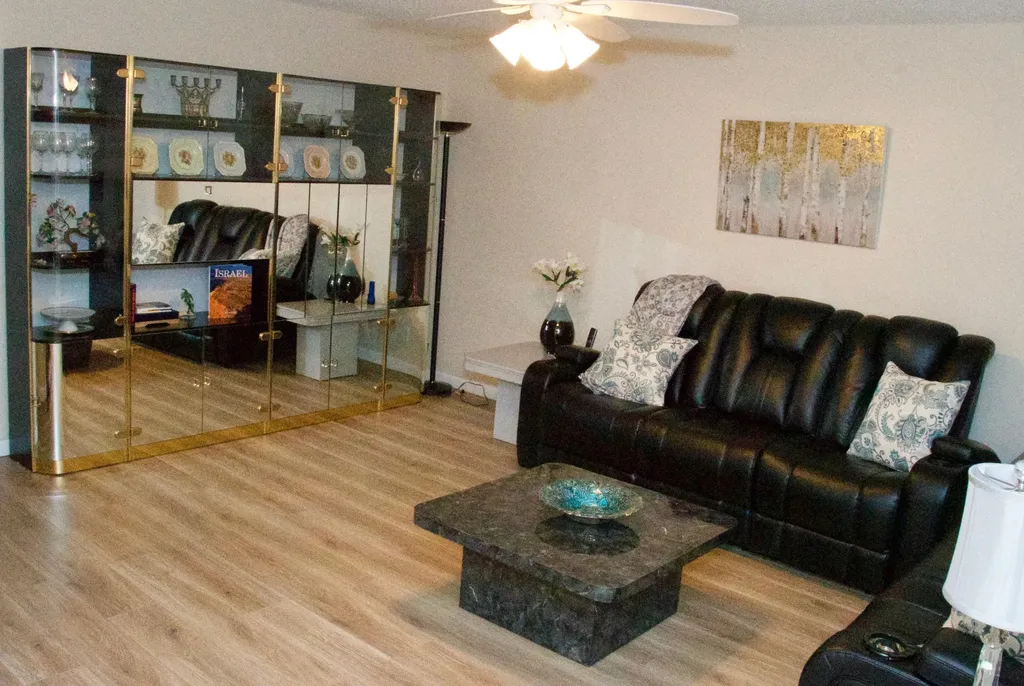 133 Flanders C Delray Beach FL 33484