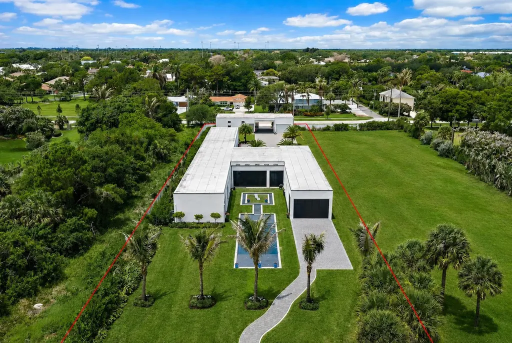 9741 SE Gomez Avenue Hobe Sound FL 33455