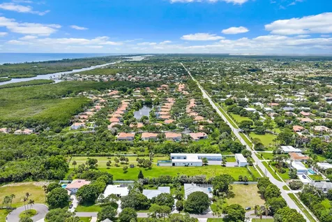 9741 SE Gomez Avenue Hobe Sound FL 33455