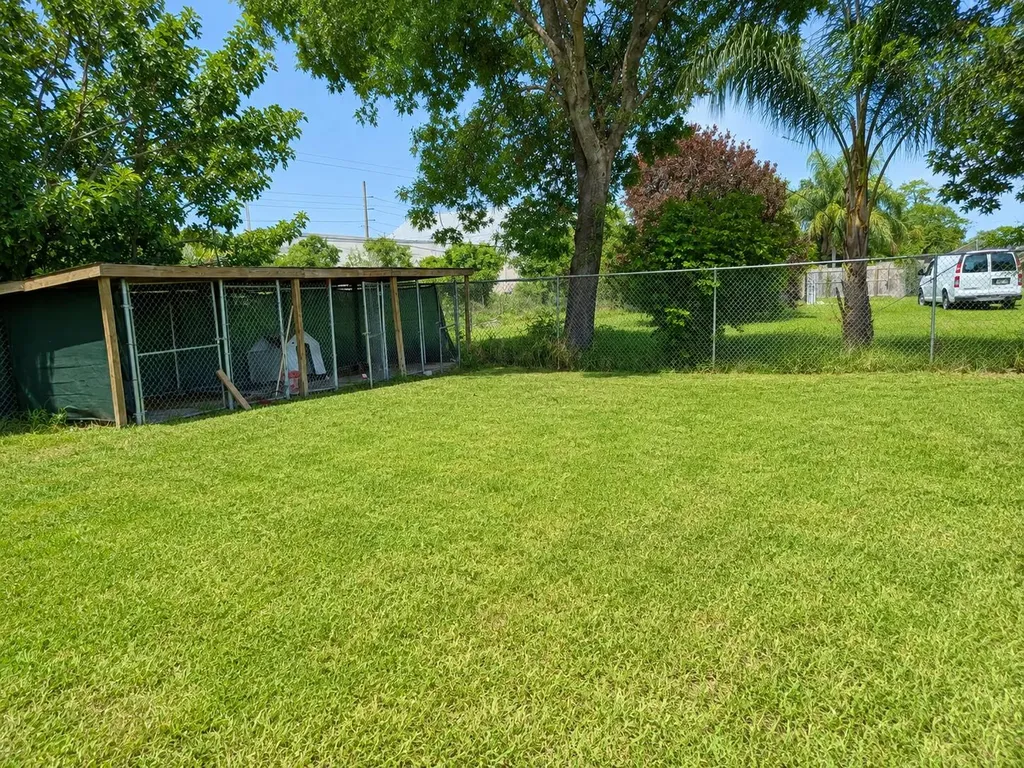 2411 SE Morningside Boulevard Port St Lucie FL 34952