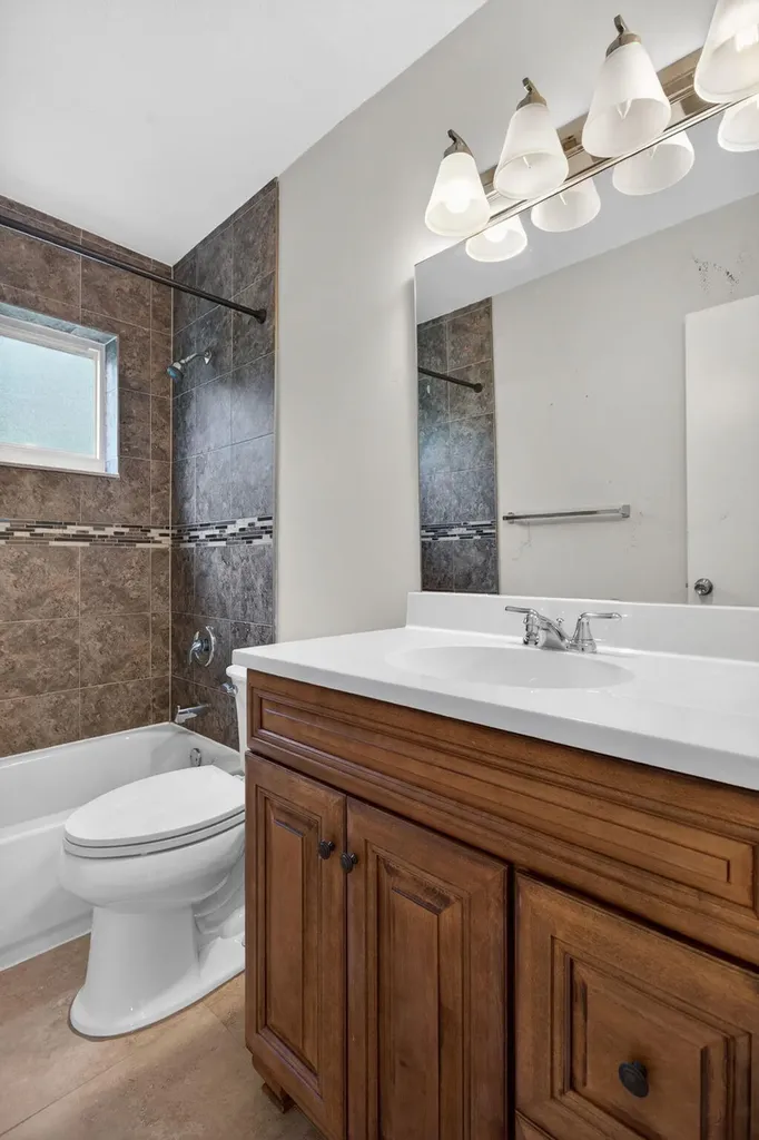 9812 NW 2nd Court Plantation FL 33324