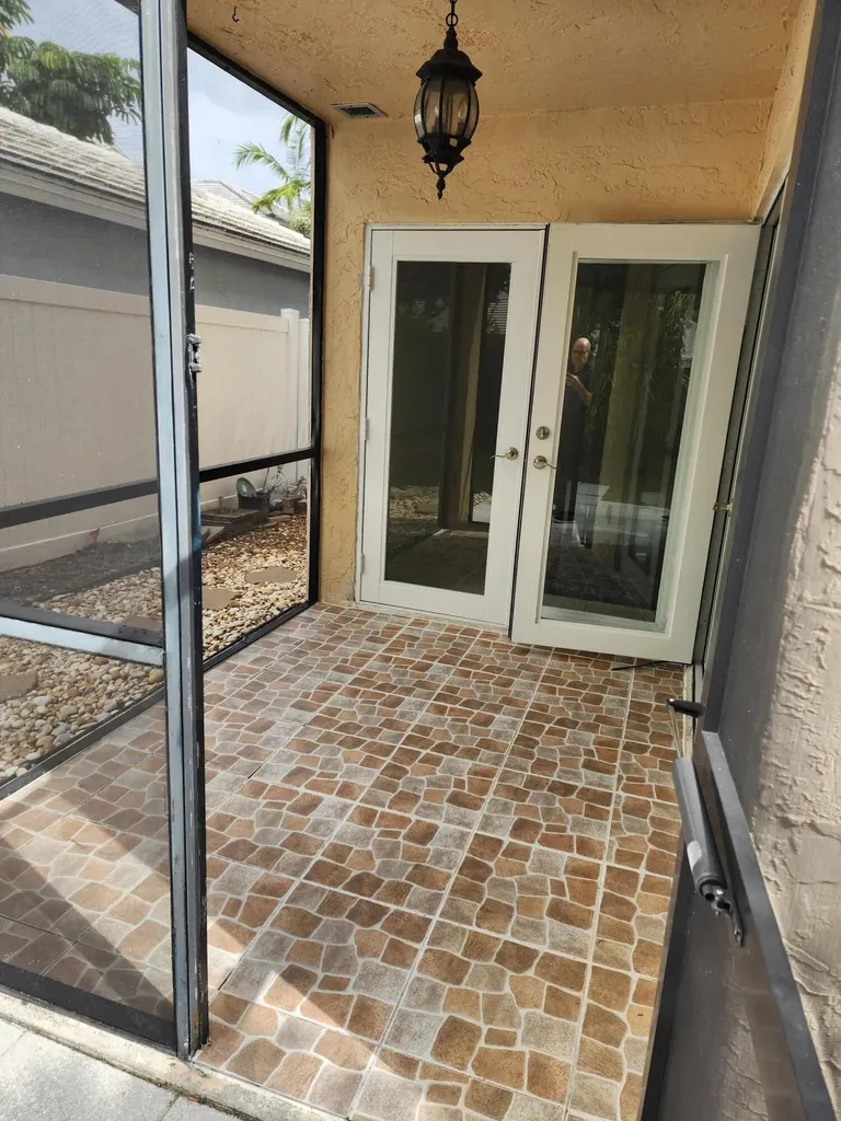 9812 NW 2nd Court Plantation FL 33324