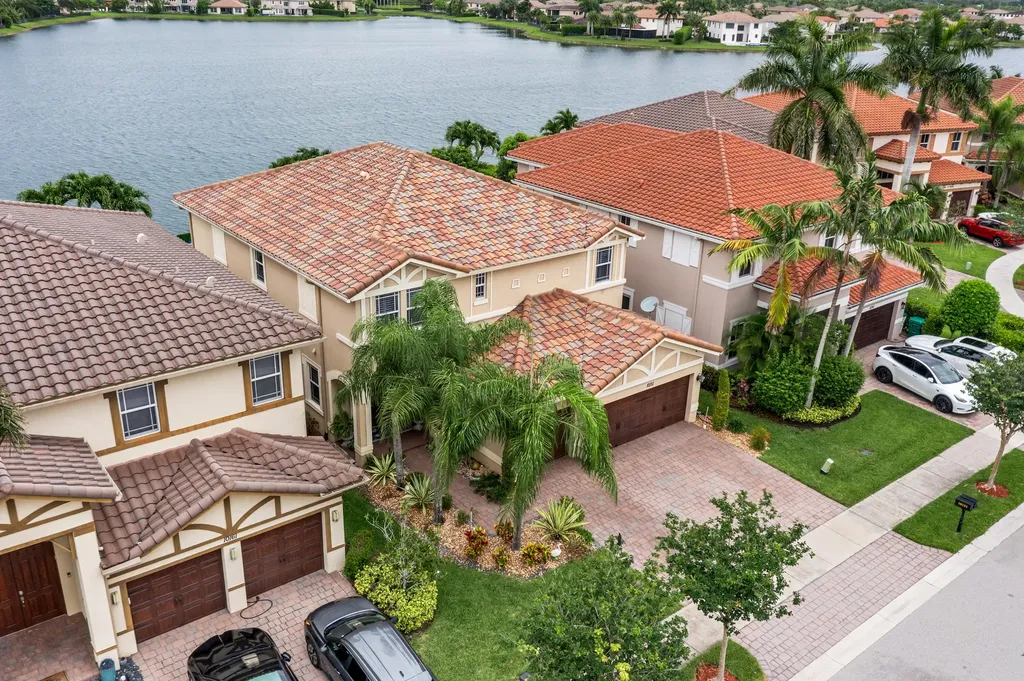 10151 Lake Vista Court Parkland FL 33076