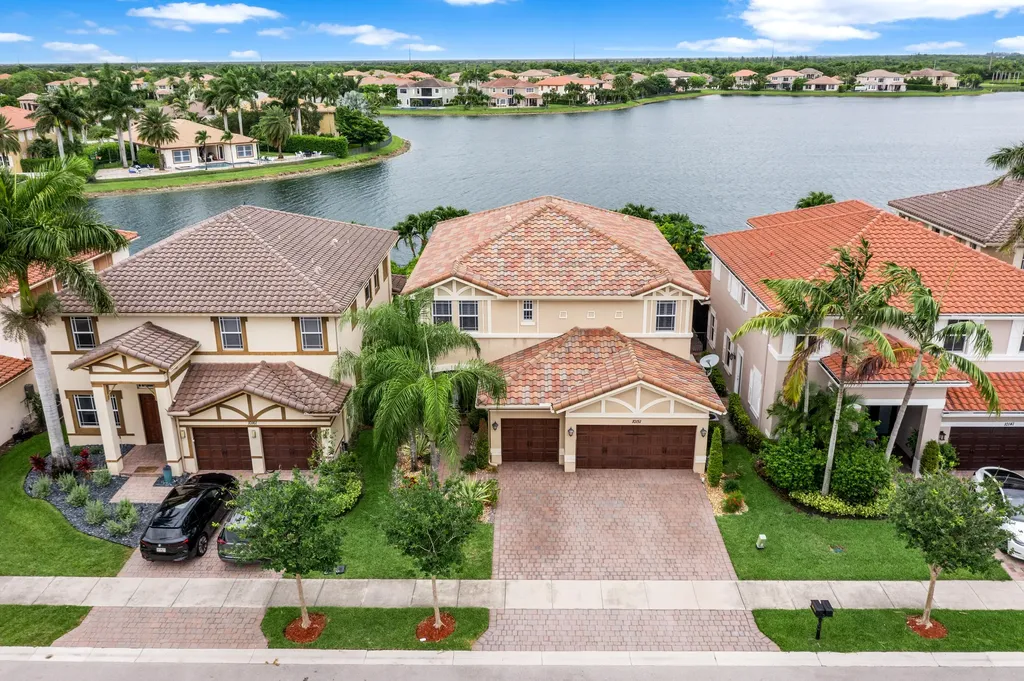 10151 Lake Vista Court Parkland FL 33076