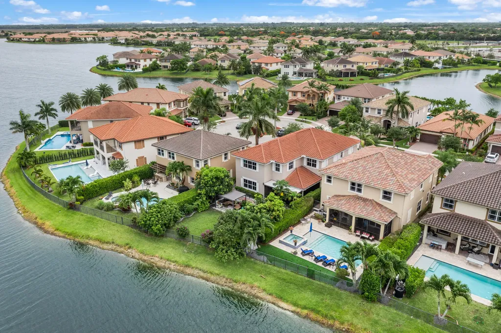 10151 Lake Vista Court Parkland FL 33076