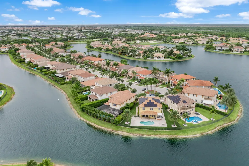 10151 Lake Vista Court Parkland FL 33076