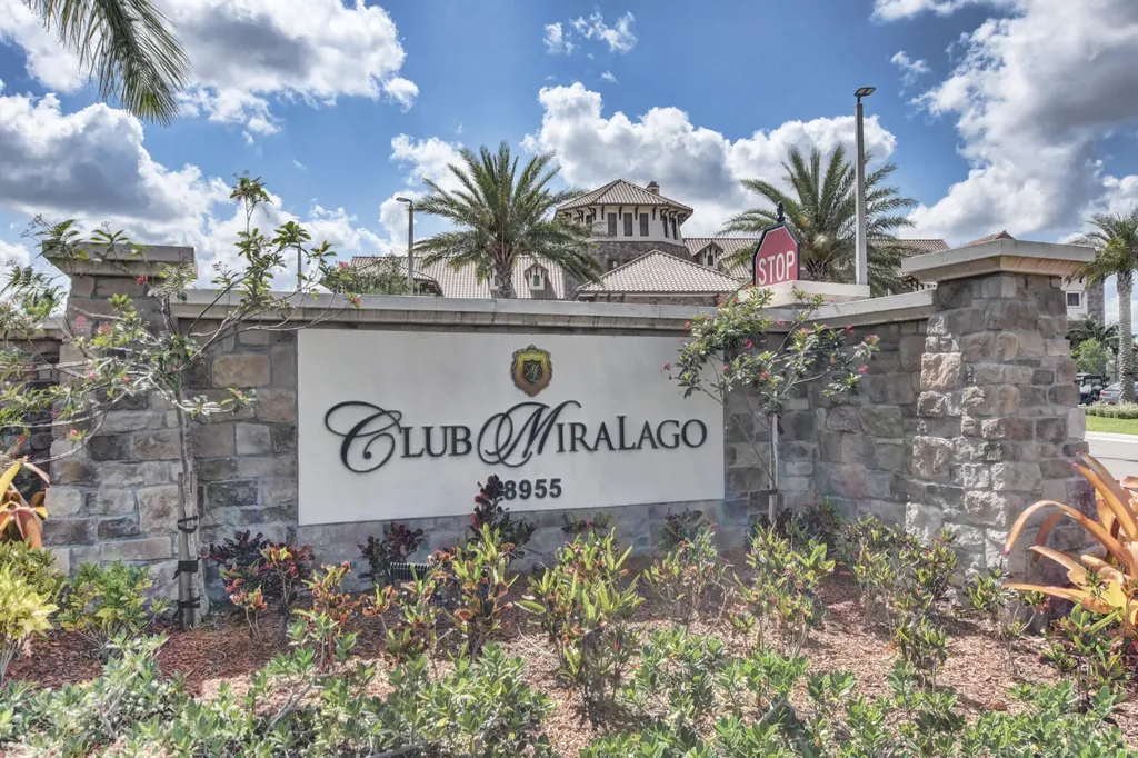 10151 Lake Vista Court Parkland FL 33076