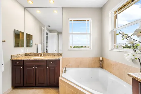 10151 Lake Vista Court Parkland FL 33076
