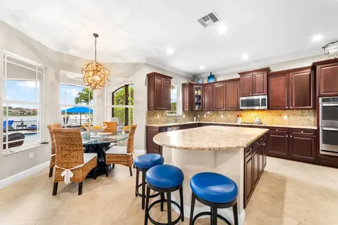 10151 Lake Vista Court Parkland FL 33076
