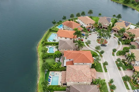10151 Lake Vista Court Parkland FL 33076