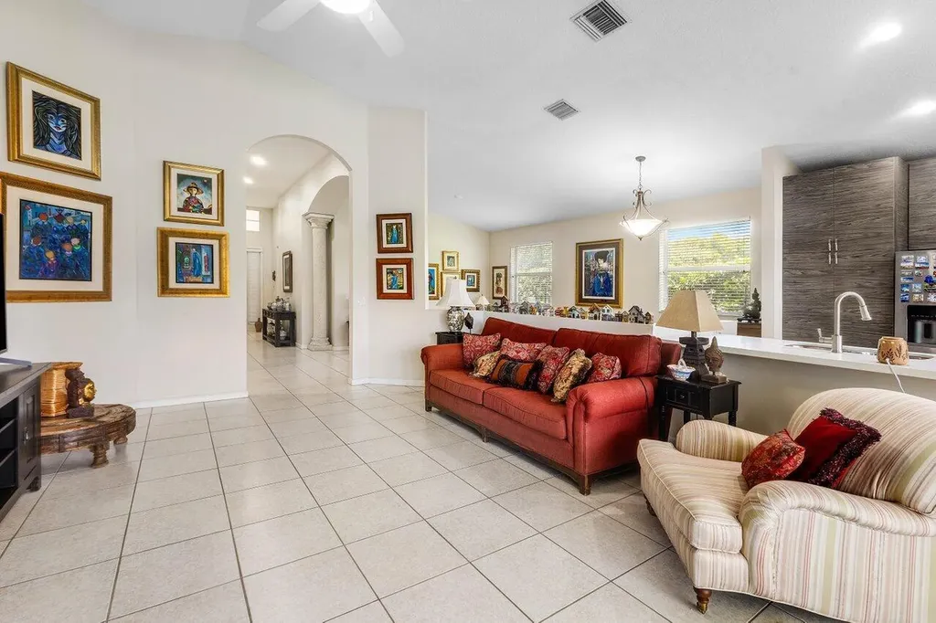 136 Hidden Hollow Terrace Palm Beach Gardens FL 33418