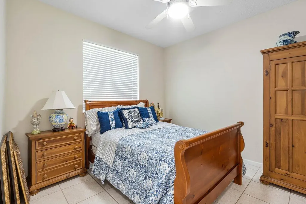 136 Hidden Hollow Terrace Palm Beach Gardens FL 33418