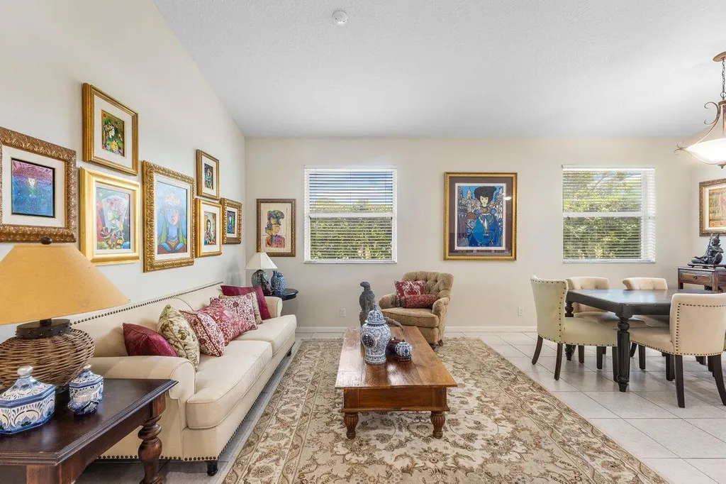 136 Hidden Hollow Terrace Palm Beach Gardens FL 33418