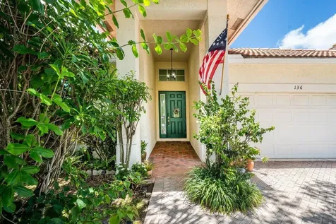 136 Hidden Hollow Terrace Palm Beach Gardens FL 33418
