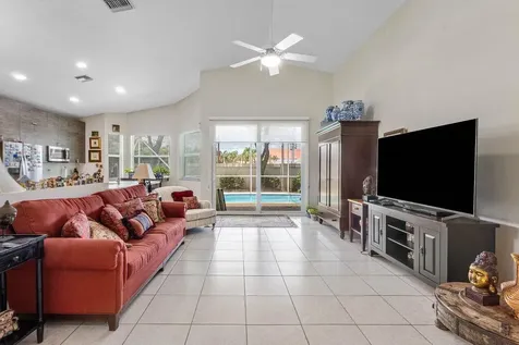 136 Hidden Hollow Terrace Palm Beach Gardens FL 33418