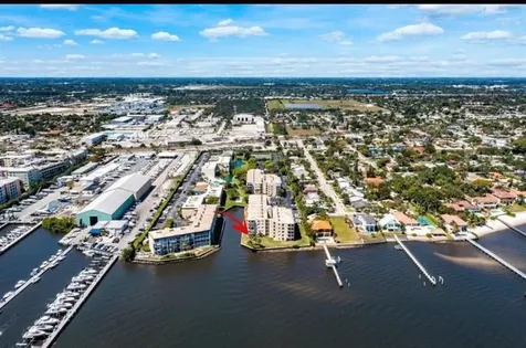 896 N Federal Highway Lantana FL 33462
