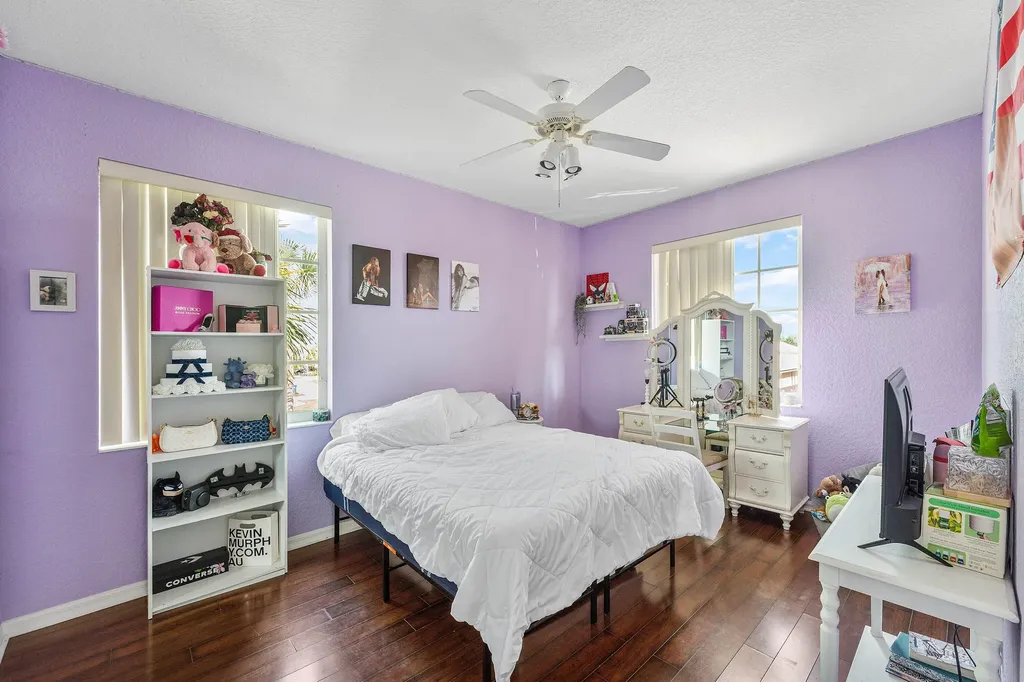 140 Bellezza Terrace Royal Palm Beach FL 33411