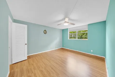 3070 NW 48th Terrace Lauderdale Lakes FL 33313