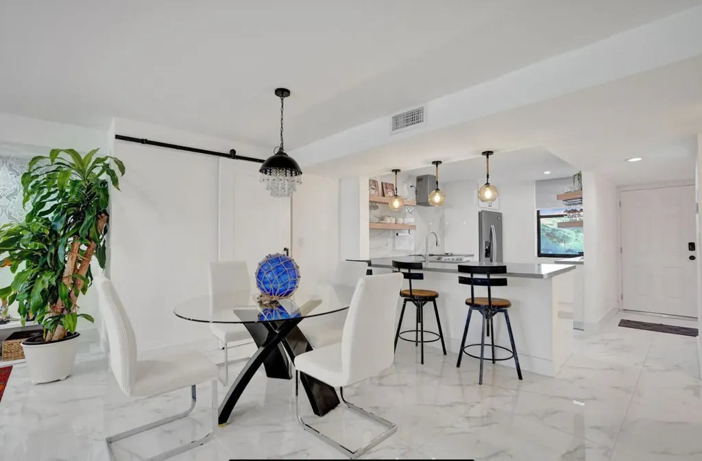 2768 Carambola Circle S Coconut Creek FL 33066