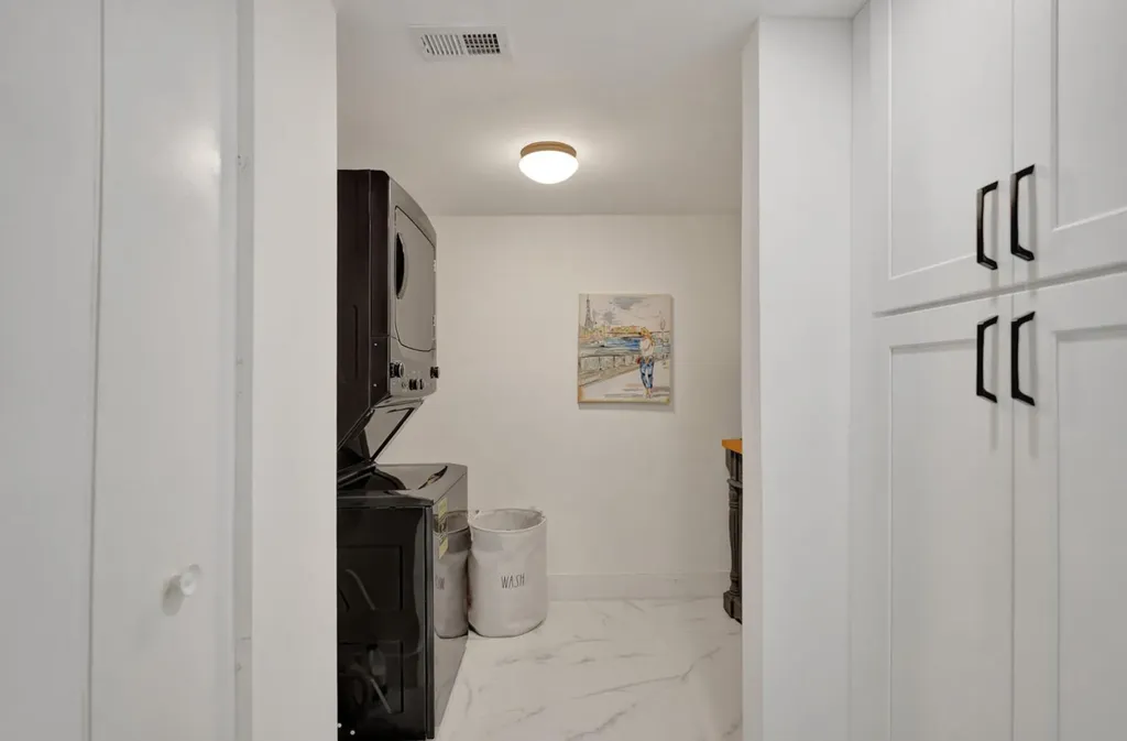 2768 Carambola Circle S Coconut Creek FL 33066