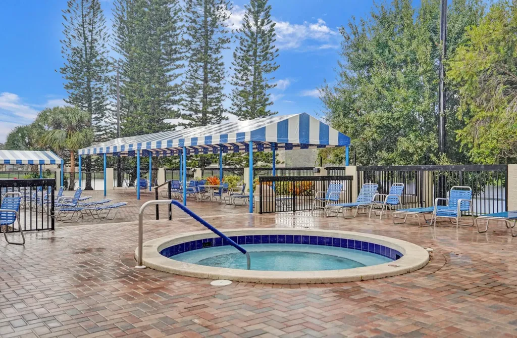 2768 Carambola Circle S Coconut Creek FL 33066