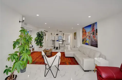 2768 Carambola Circle S Coconut Creek FL 33066