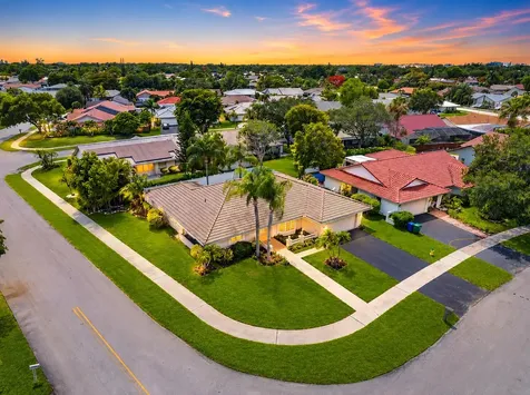 7816 Sunflower Drive Margate FL 33063